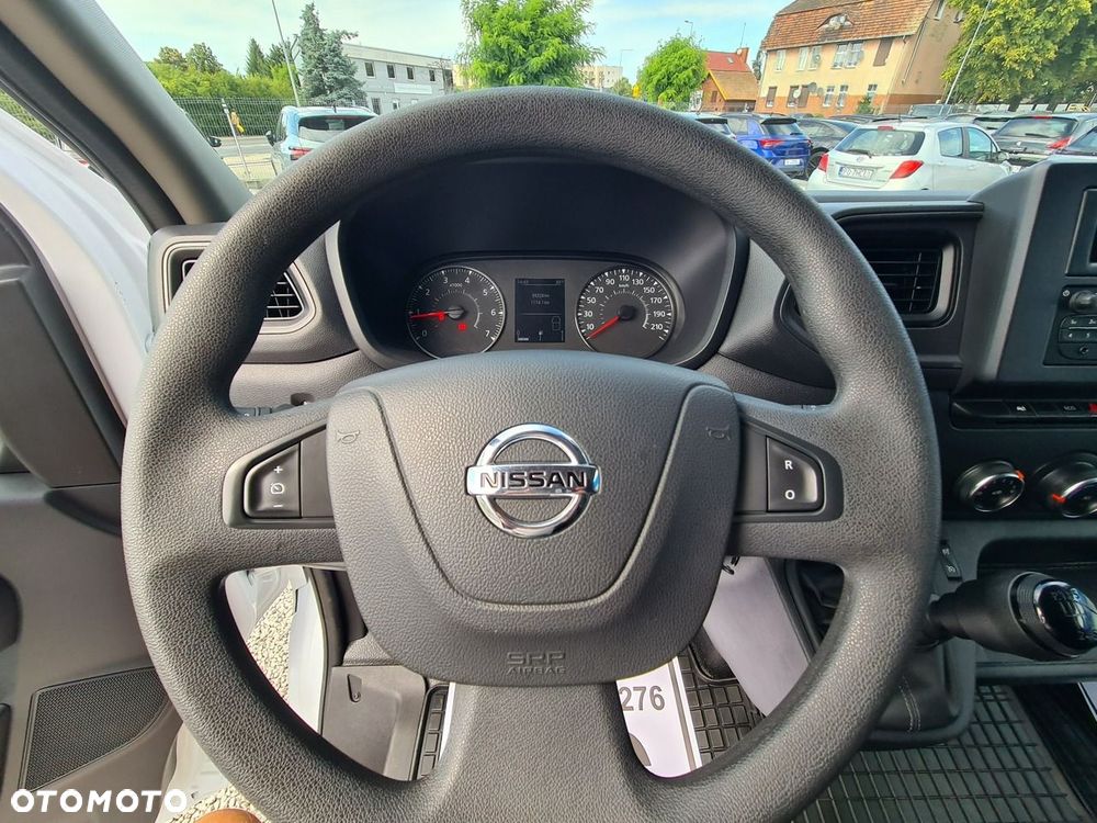 Nissan Interstar - 15