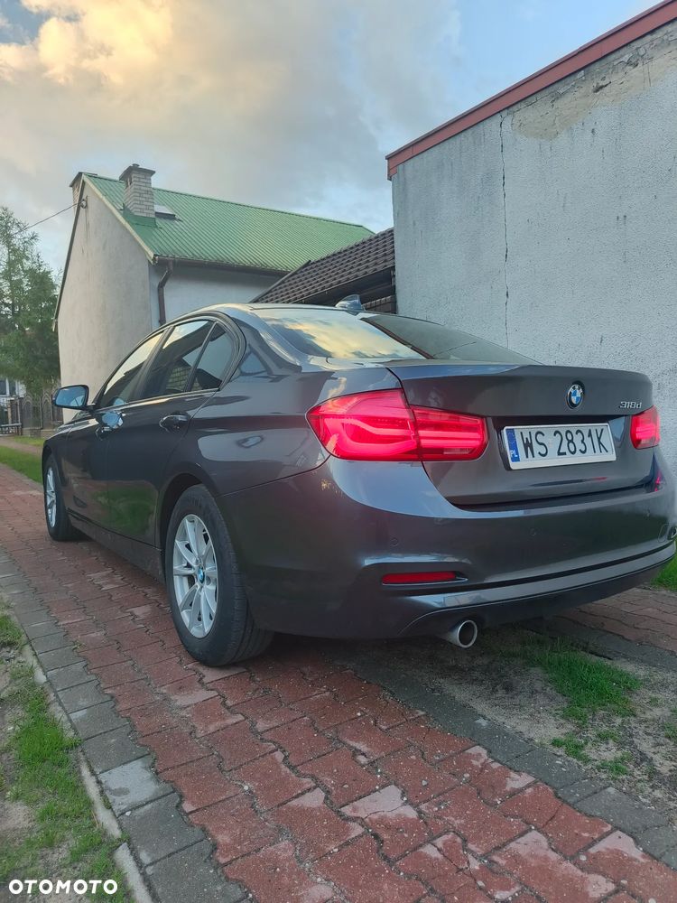 BMW Seria 3 318d - 34