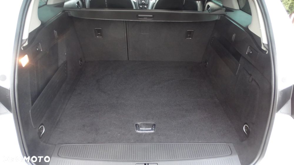 Opel Astra 1.4 Turbo Exklusiv - 10