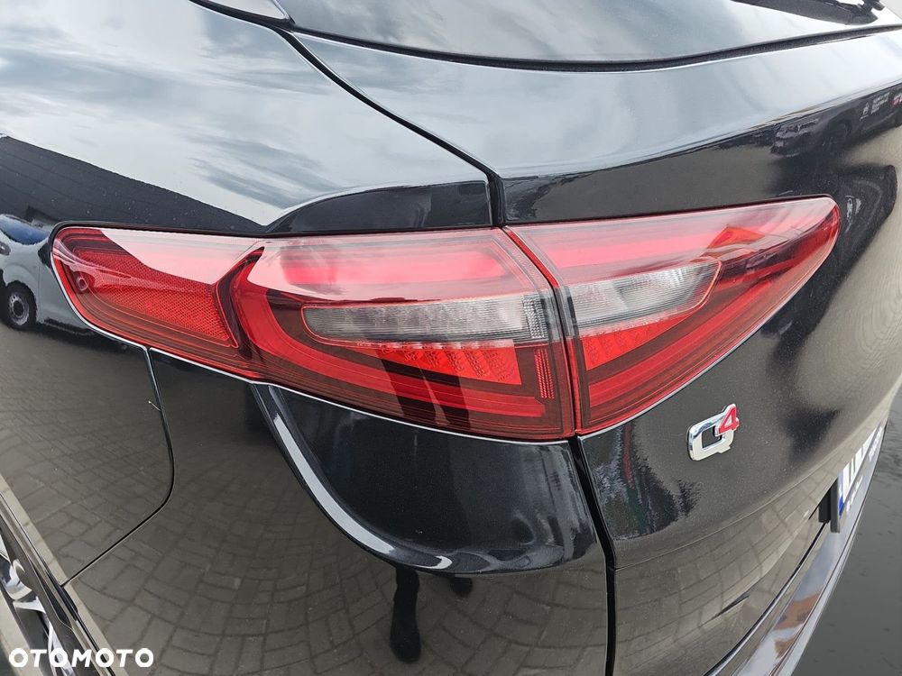 Alfa Romeo Stelvio 2.0 Turbo Veloce Q4 - 12