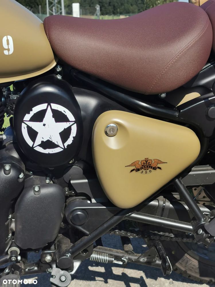 Royal Enfield Classic - 9