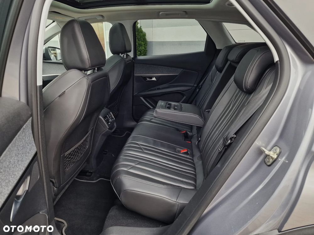 Peugeot 3008 1.5 BlueHDi Allure S&S - 20