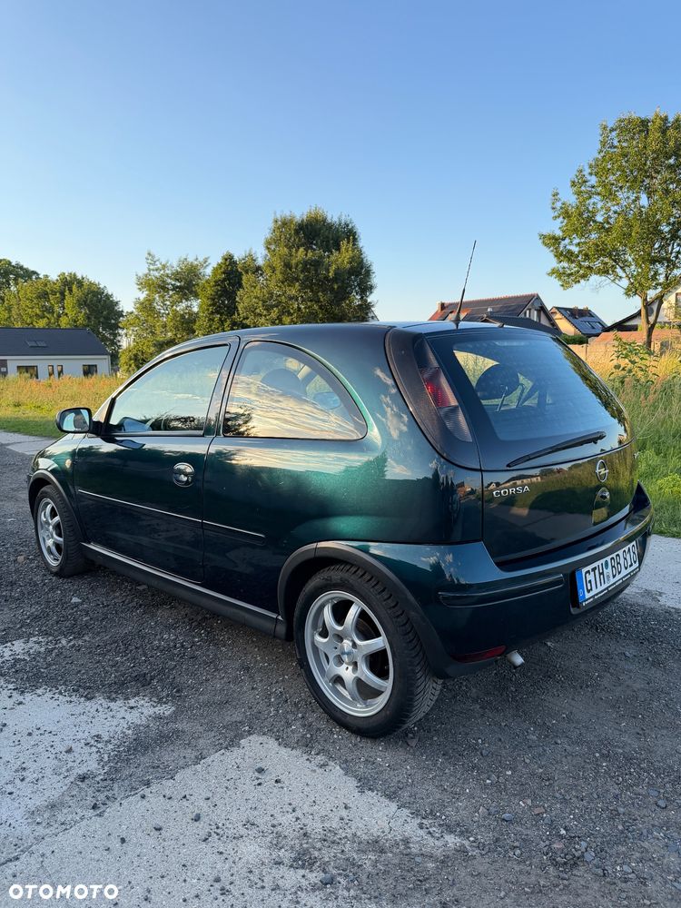 Opel Corsa 1.2 16V Edition - 2