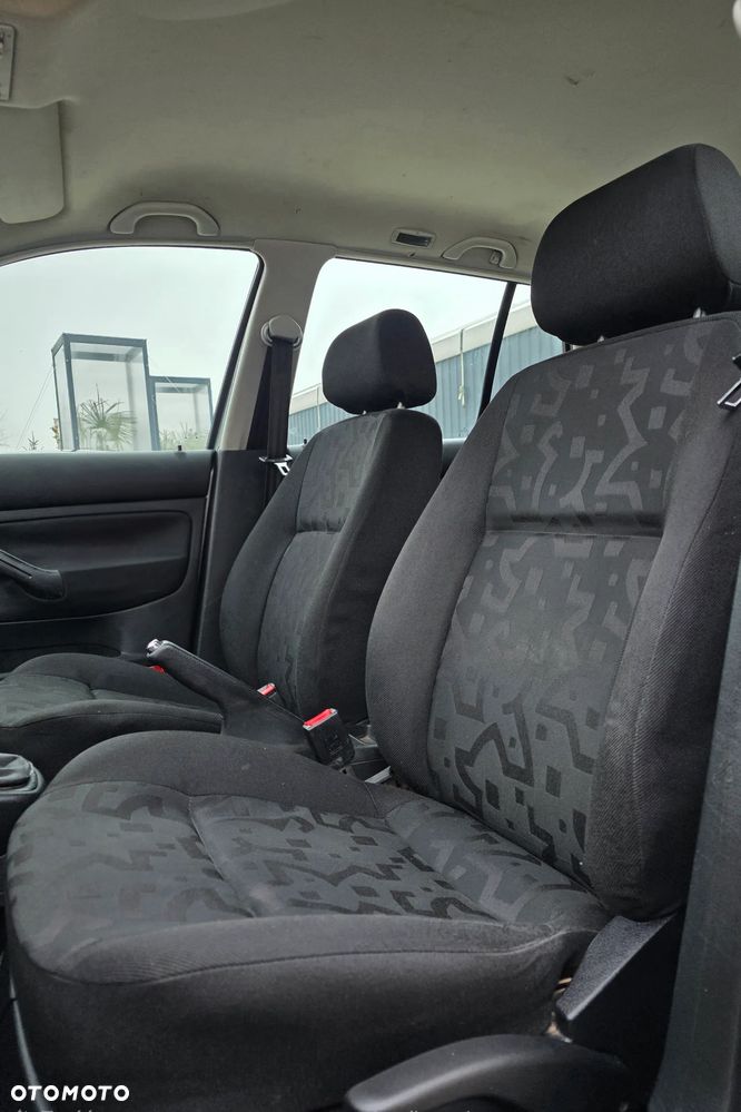 Volkswagen Golf 1.4 Comfortline - 13