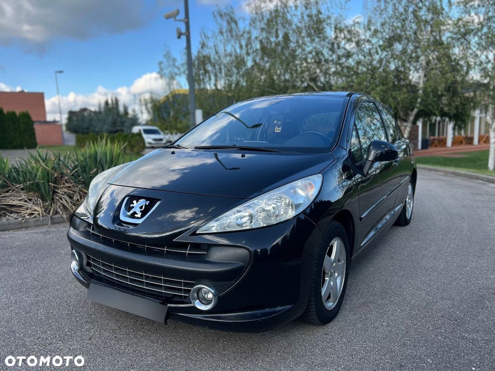 Peugeot 207 - 1