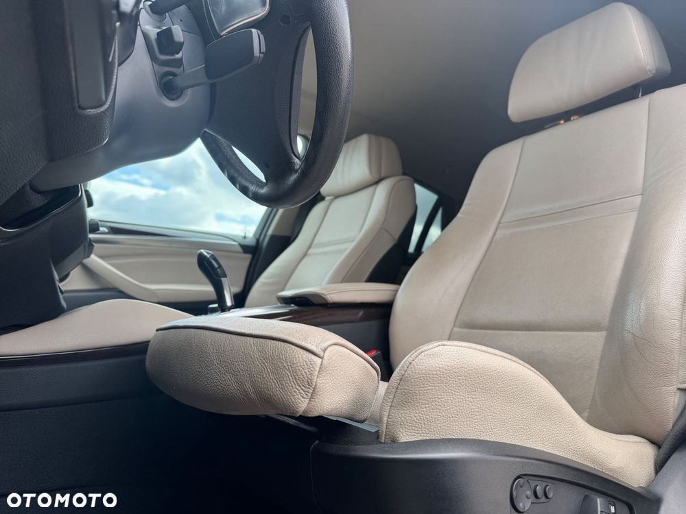 BMW X6 xDrive40d - 15
