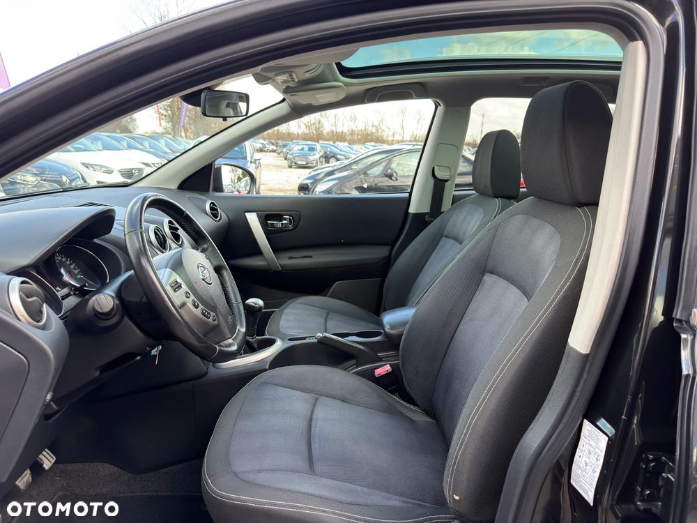 Nissan Qashqai+2 - 25