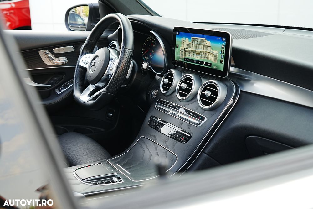 Mercedes-Benz GLC 220 d 4Matic 9G-TRONIC AMG Line - 28
