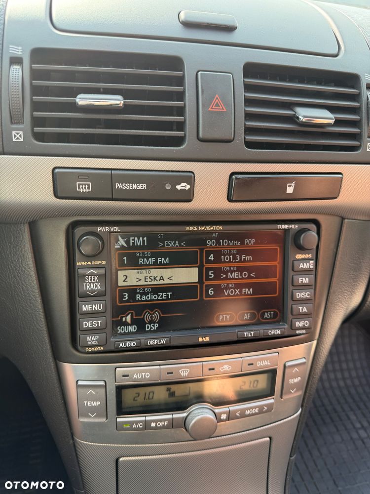 Toyota Avensis 1.8 VVT-i Sol - 15