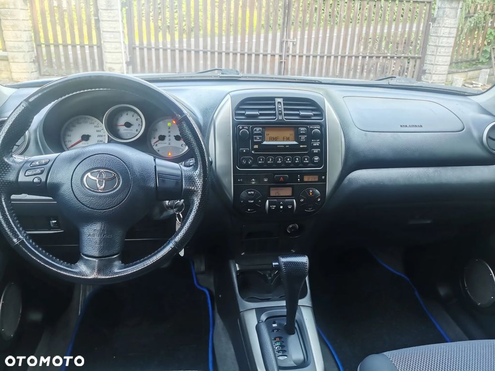 Toyota RAV4 2.0 VVT-i Sol - 9