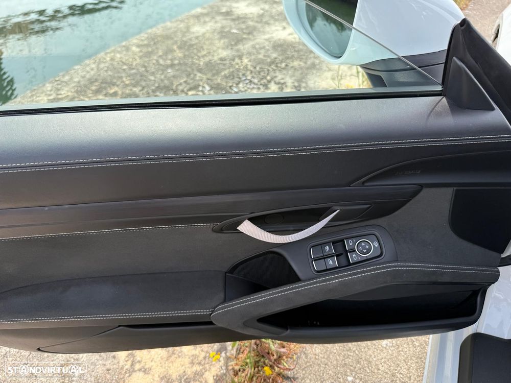 Porsche 718 Spyder PDK - 9