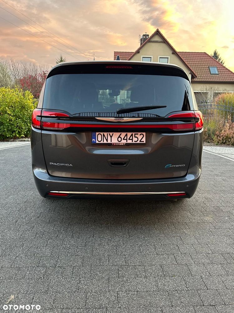 Chrysler Pacifica - 7