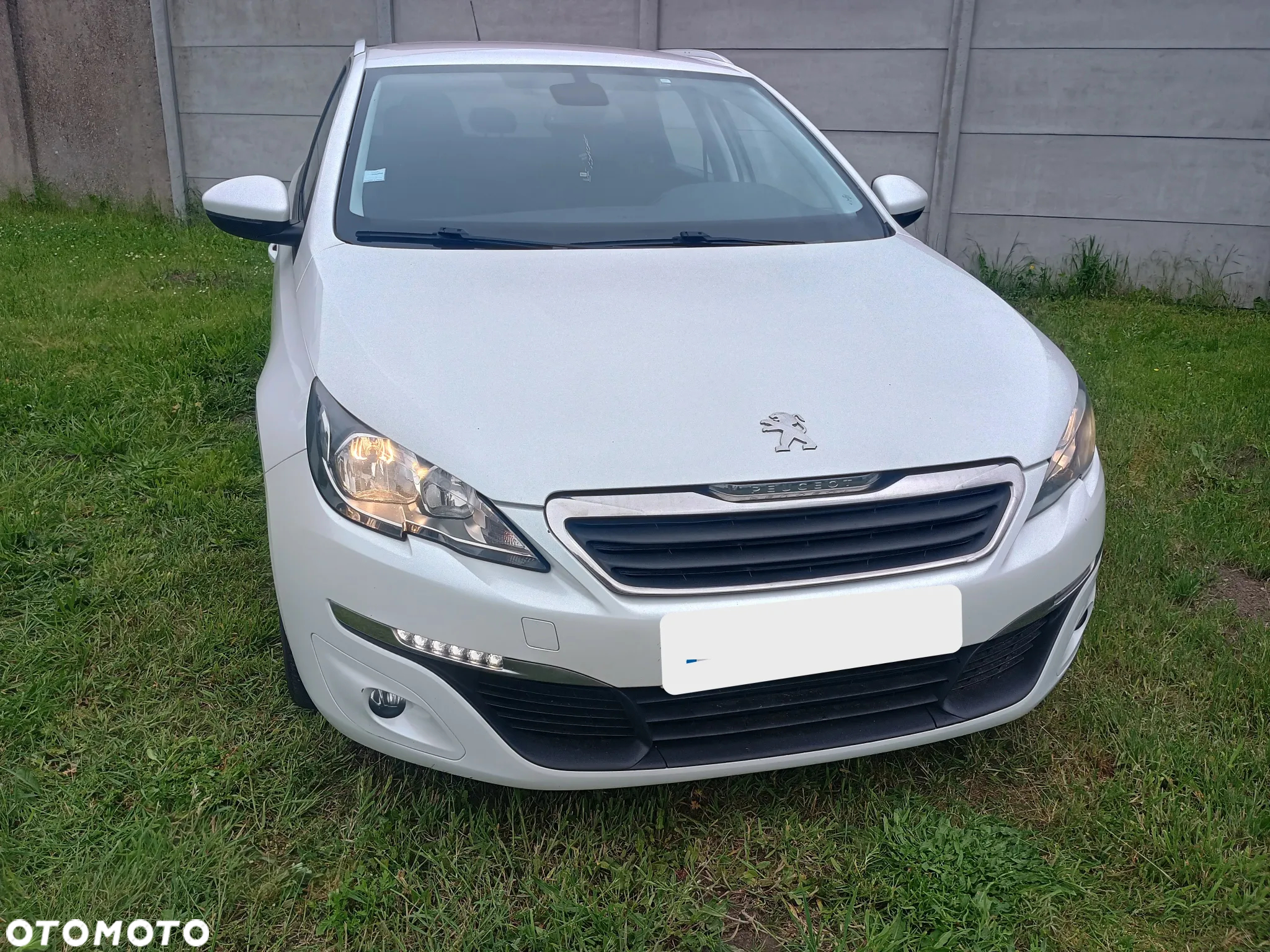 Peugeot 308 SW BlueHDi 120 Stop & Start Business-Line - 3