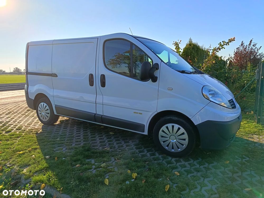 Renault Trafic - 18