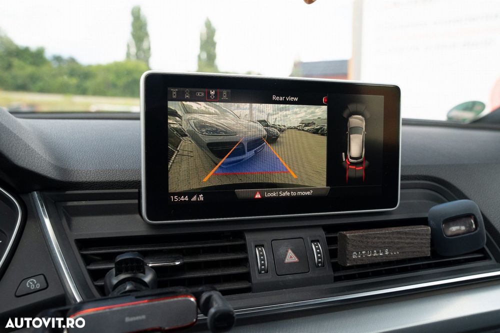 Audi Q5 35 TDI quattro S tronic design - 9