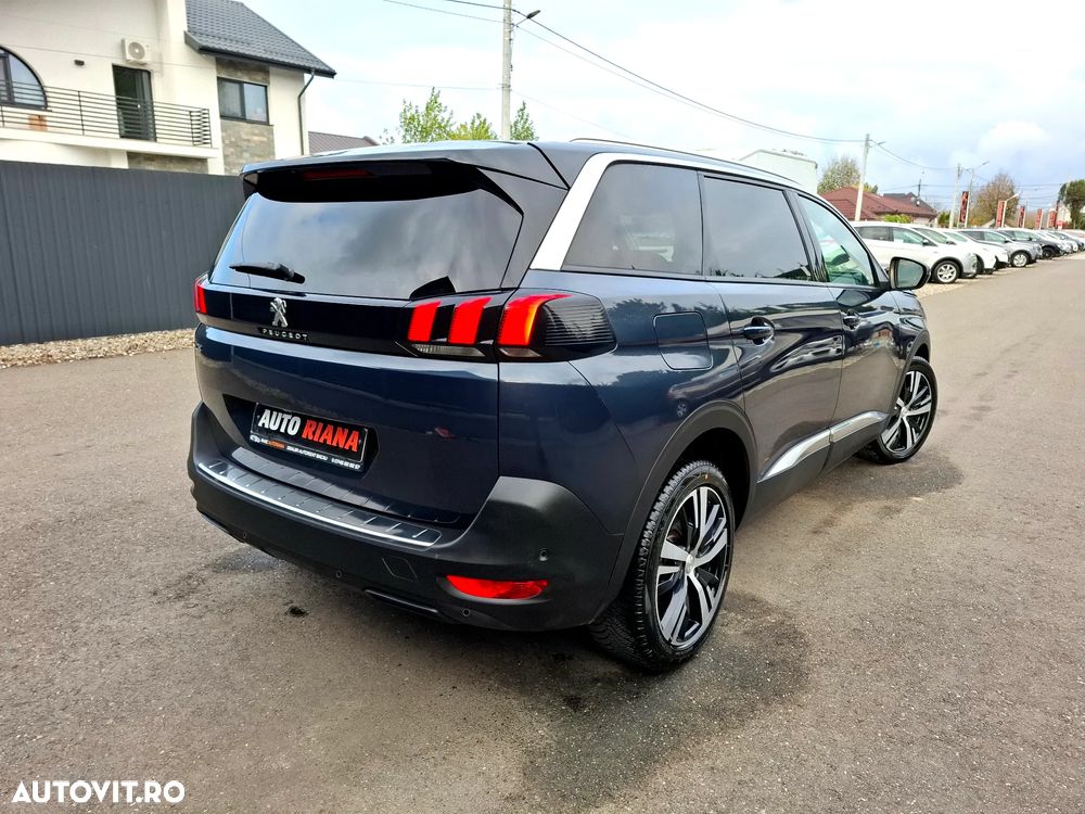 Peugeot 5008 - 3