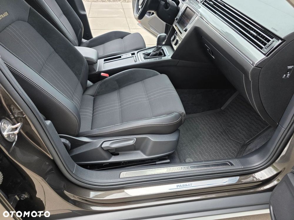 Volkswagen Passat 2.0 TDI BMT 4Mot Highline DSG - 19