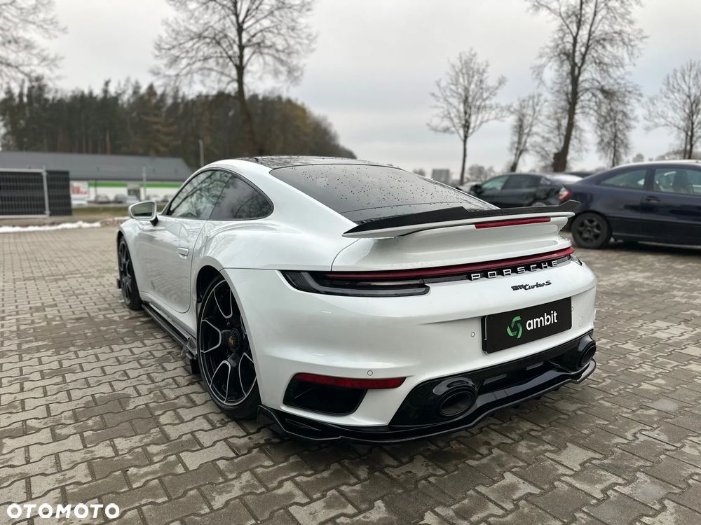 Porsche 911 Turbo S - 8