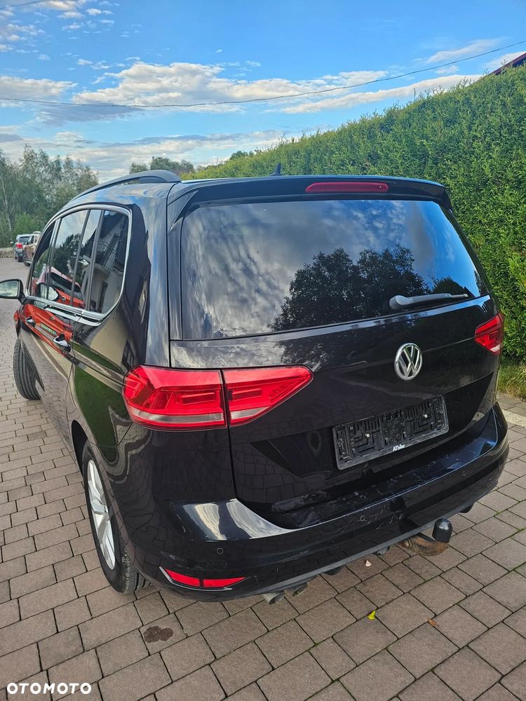 Volkswagen Touran 2.0 TDI SCR DSG Highline - 2