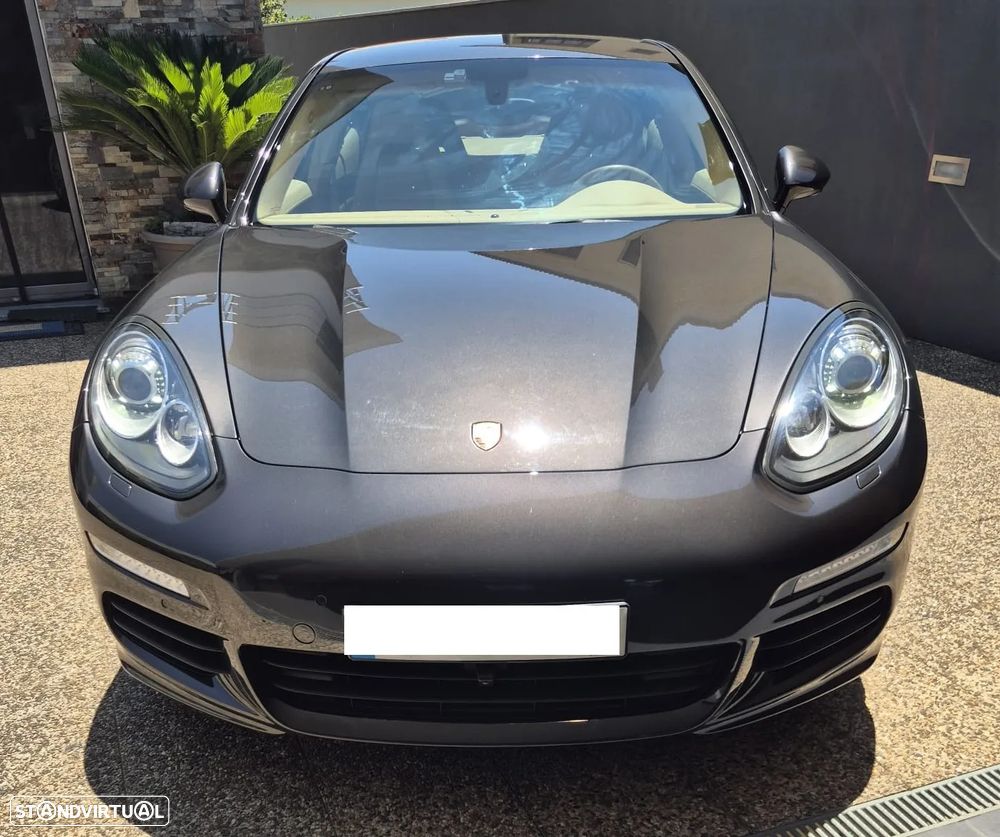 Porsche Panamera S E-Hybrid - 1