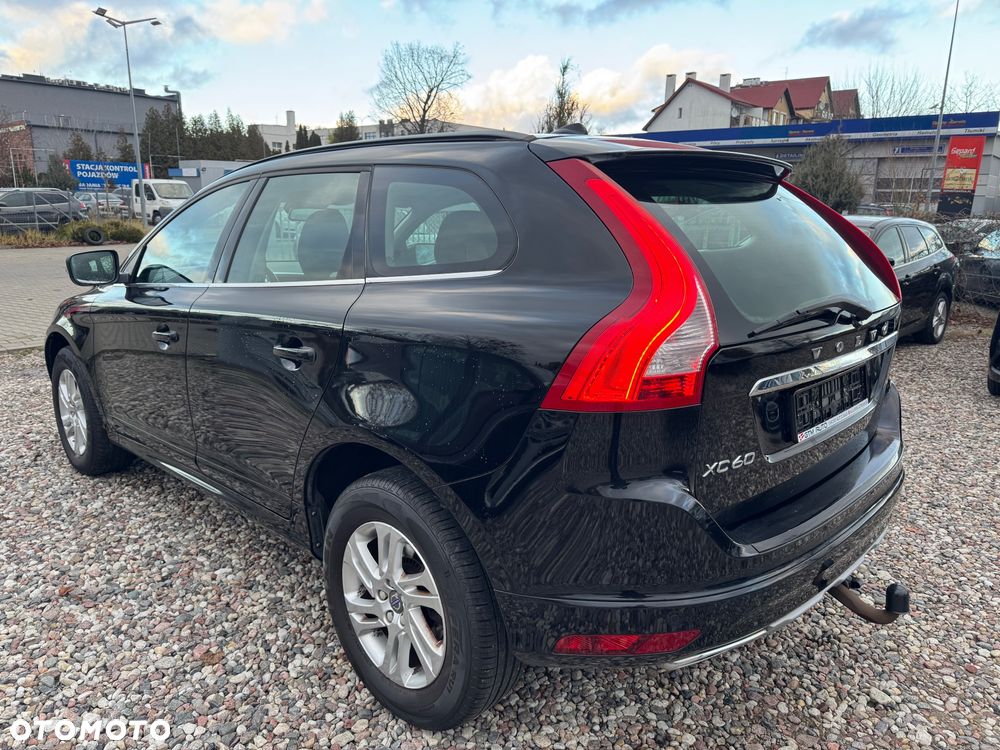 Volvo XC 60 D4 Momentum - 9