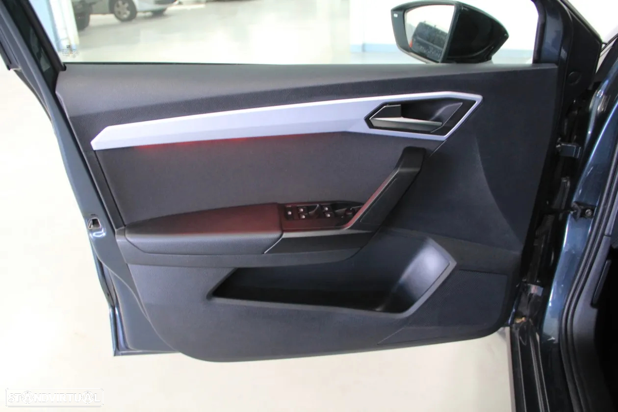 SEAT Arona 1.0 TSI FR DSG - 7