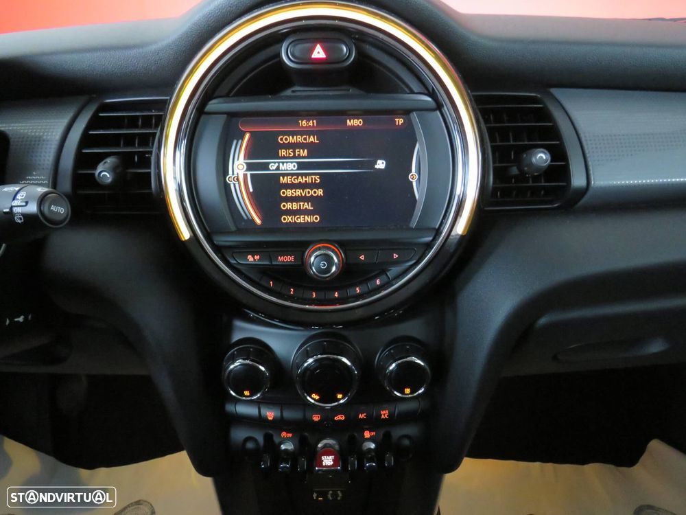 MINI 5 Portas Cooper D - 23