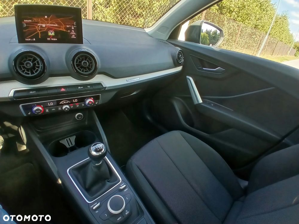 Audi Q2 30 TDI - 21