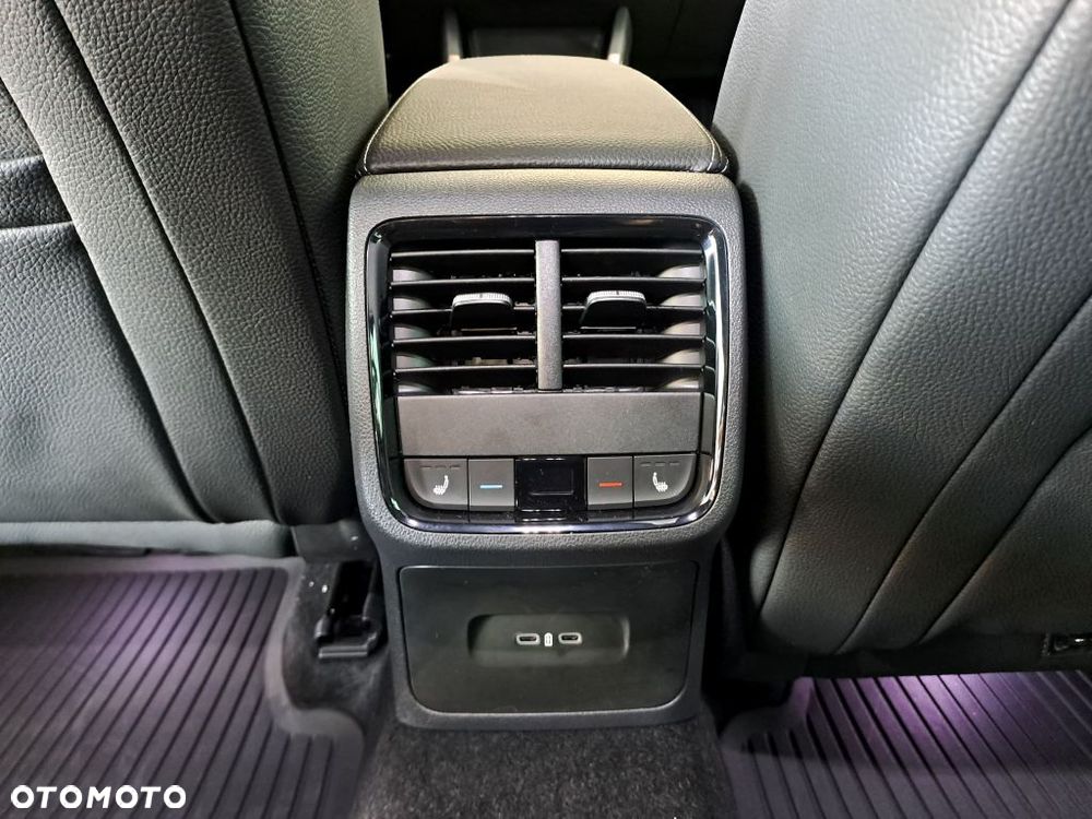 Skoda Octavia 2.0 TSI Sportline 4x4 DSG - 9