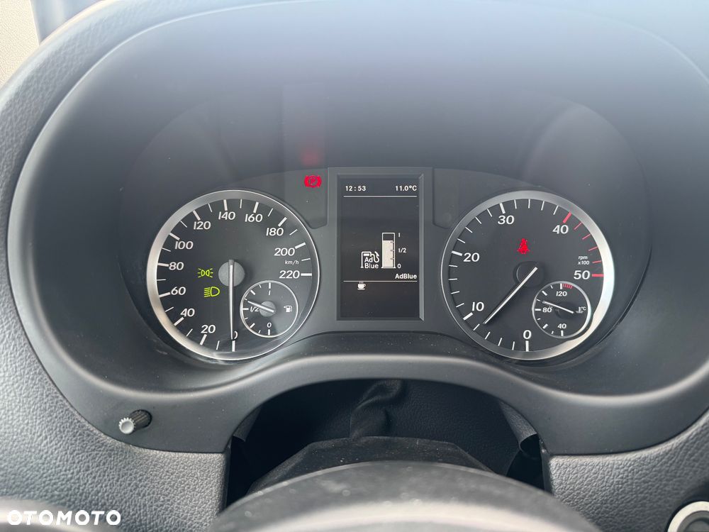 Mercedes-Benz Vito - 21