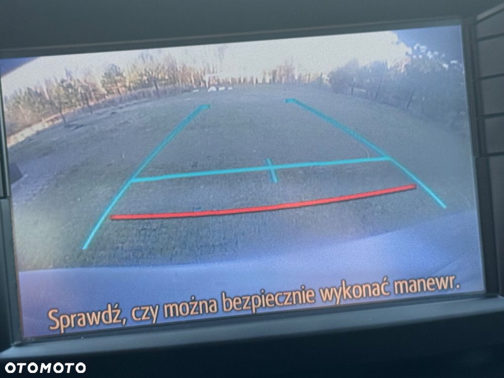 Toyota Avensis 2.0 D-4D Prestige - 32