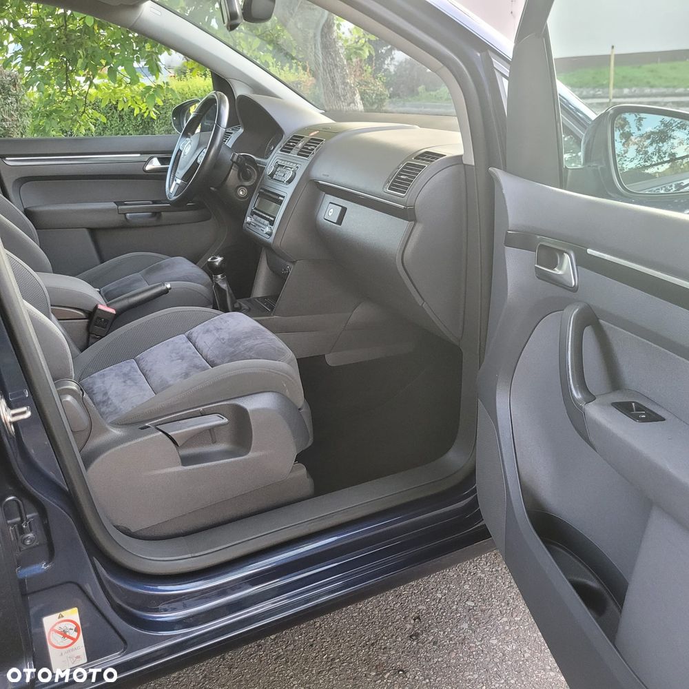 Volkswagen Touran 2.0 TDI DPF Comfortline - 19