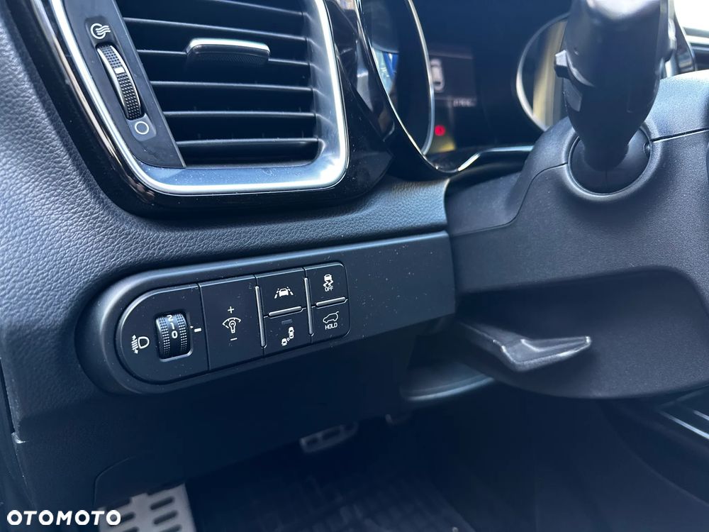 Kia ProCeed 1.6 T-GDI GT DCT - 13