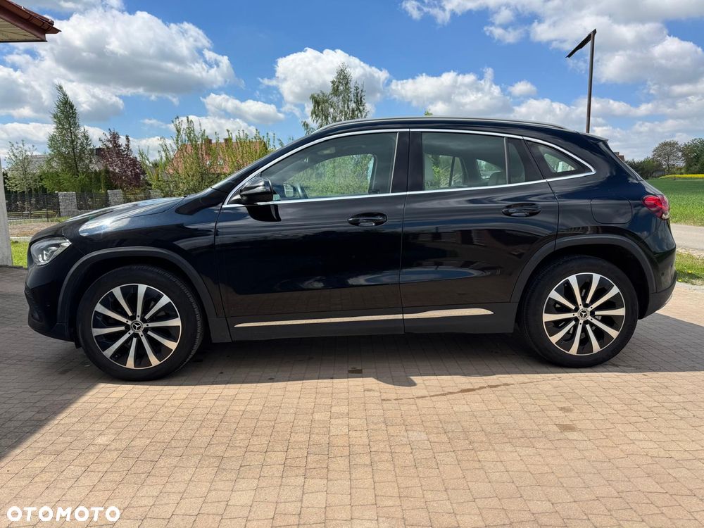 Mercedes-Benz GLA 200 Business Edition - 3