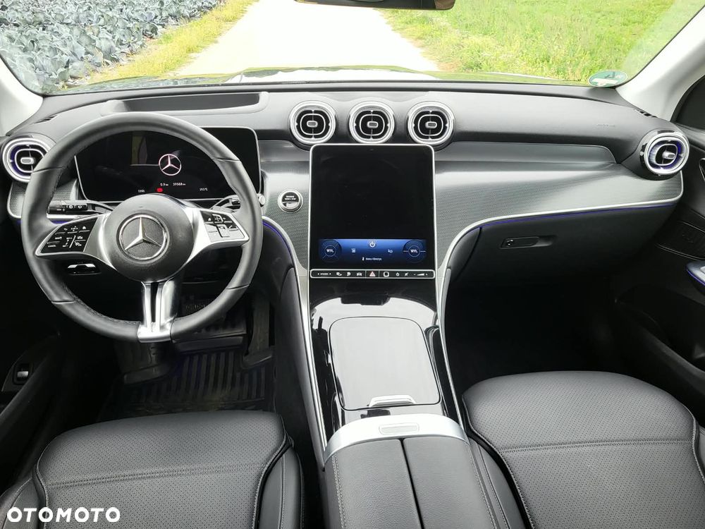 Mercedes-Benz GLC - 12