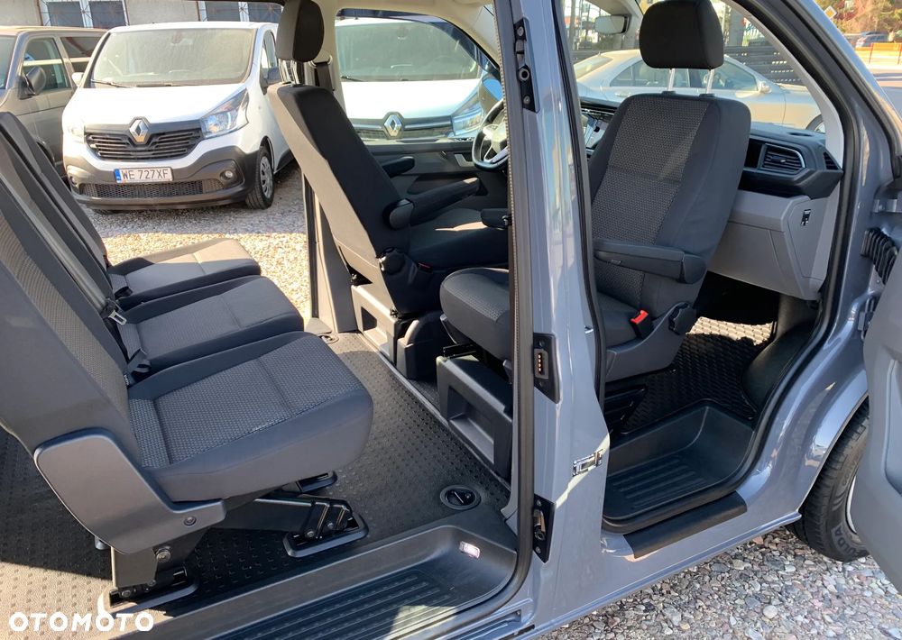 Volkswagen TRANSPORTER MOCNY T6 SILNIK DNA 2.0TDI MOC 150KM DSG7 SKRZYNIA AUTOMAT Ilość miejsc 9 osobowy ZABUDOWA KOMBI VAN MINIBUS SPECJALNA CARAVELLE Lampy Bi-LED Kamera  Radar 2x boczne drzwi przesuwne! Aktywny tempomat, Asystent pasa, System zmiany pasa, Podgrzewane fotele, Dwustrefowa Klimatyzacja i ogrzewanie! Fabryczne oryginał WEBASTO 5kW THERMO COMFORT SE Szybkie nagrzewanie silnika zimą! - 4