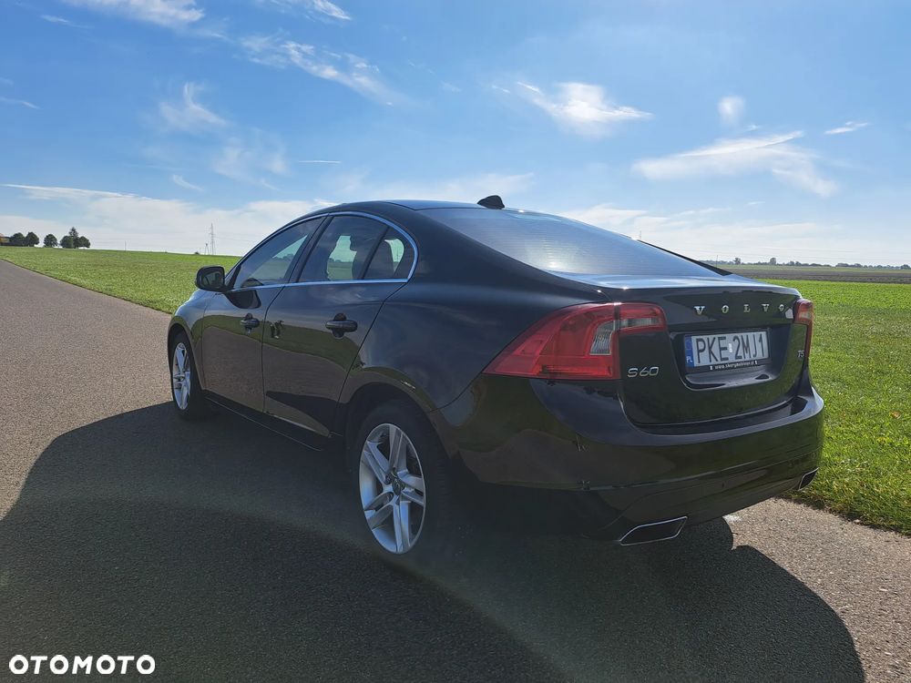 Volvo S60 T5 Geartronic Momentum - 8