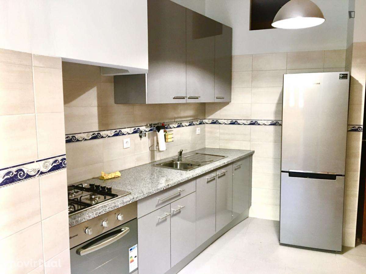 Quarto - localizado em Cidral Coimbra - Grande imagem: 5/28