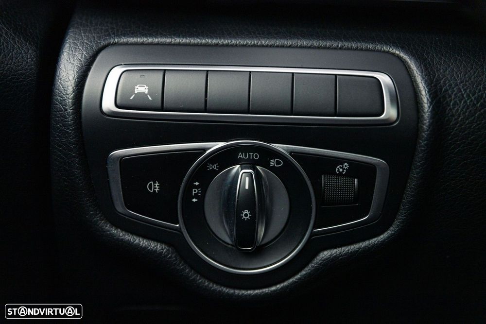 Mercedes-Benz V 220 d Exclusive - 32