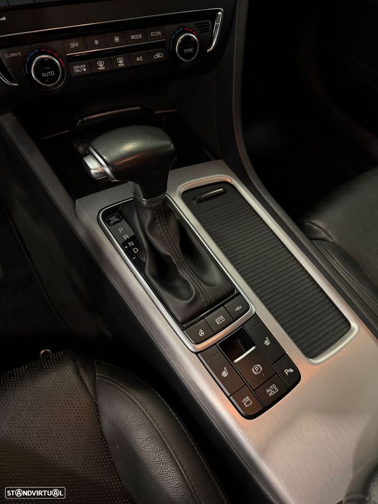 Kia Optima SW 2.0 CVVT PHEV - 26