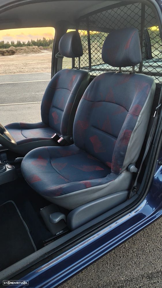 Renault Clio 1.9 D RXE - 10