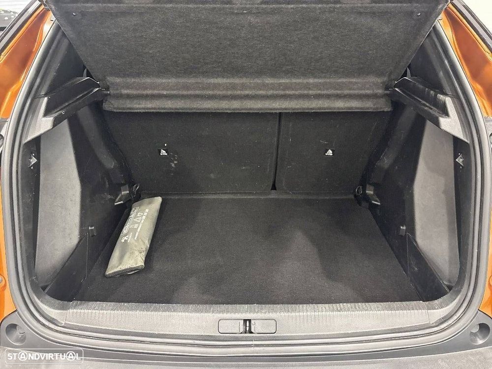 Peugeot 2008 1.2 PureTech Active Pack - 6