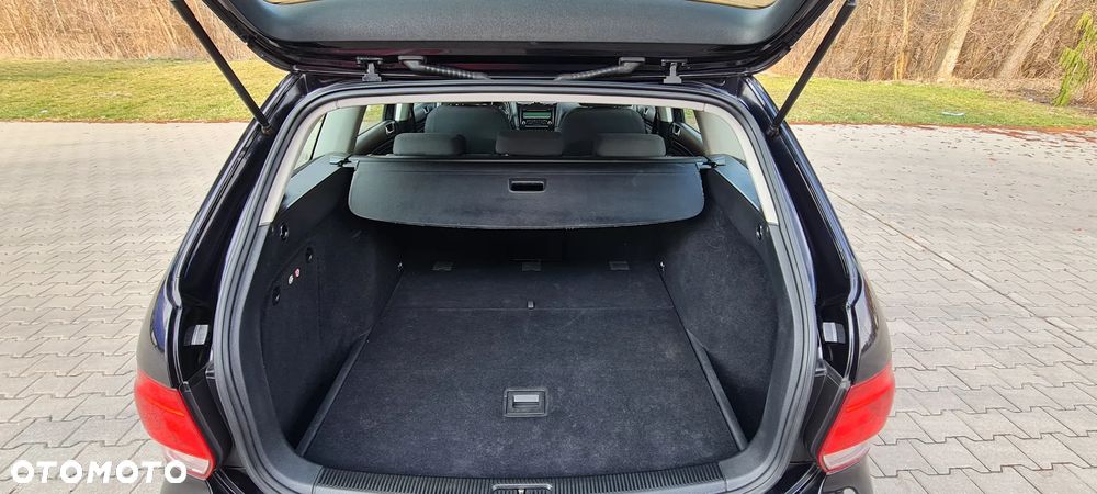 Volkswagen Golf 1.6 TDI Comfortline - 11