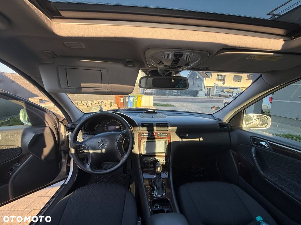 Mercedes-Benz Klasa C 320 Elegance - 7