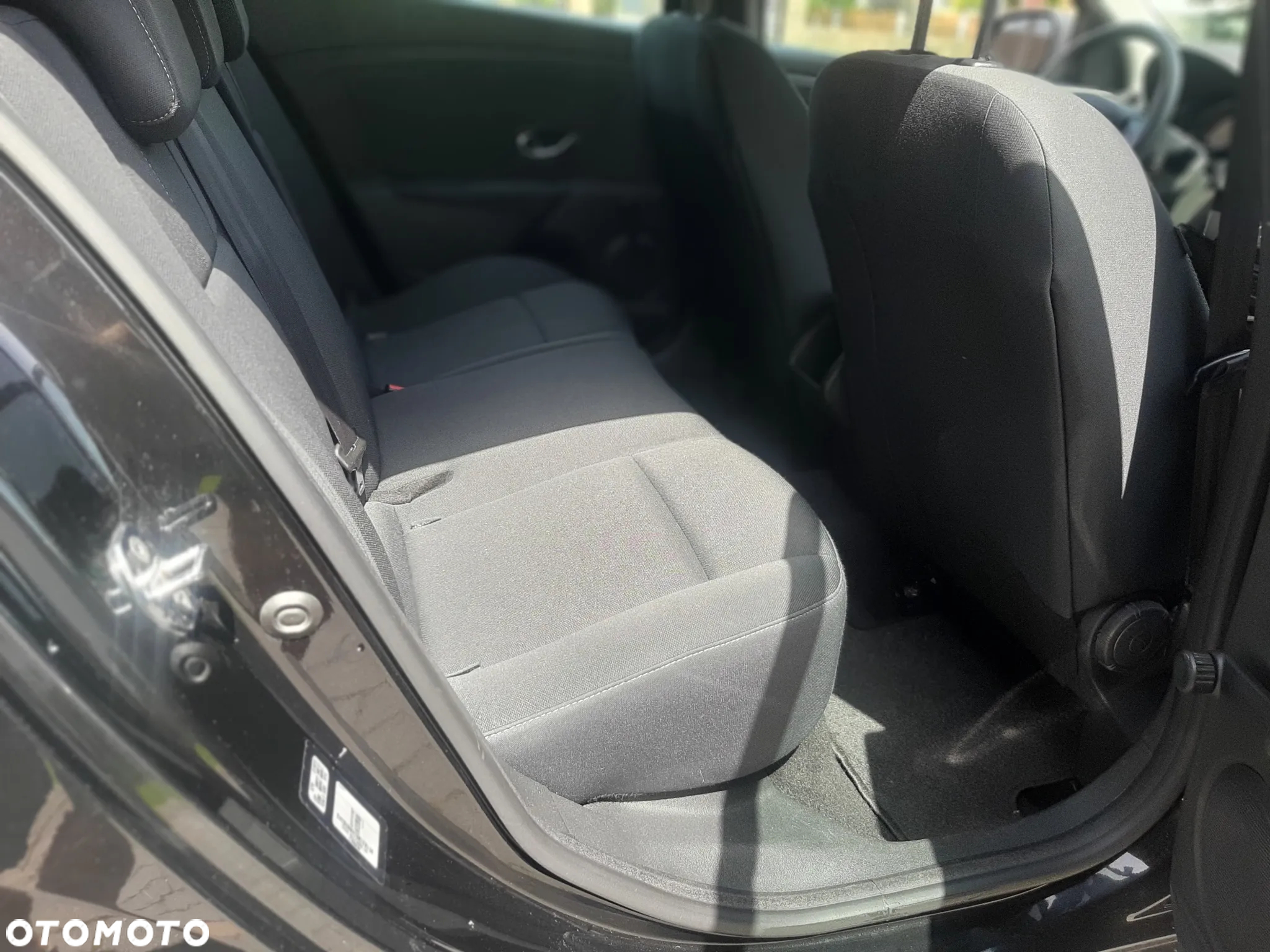 Renault Megane Grandtour 1.6 16V 100 TomTom Edition - 28