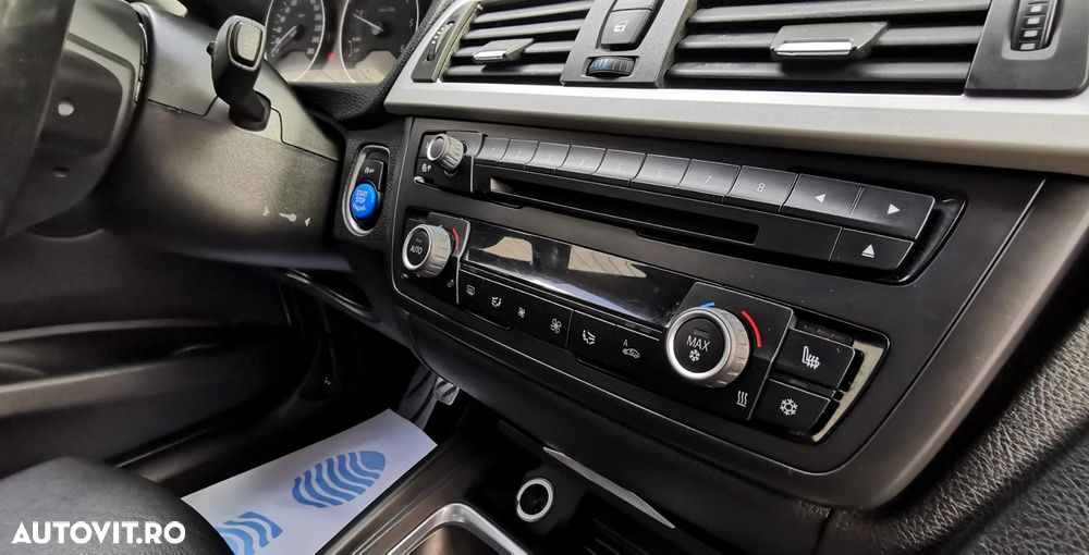 BMW Seria 3 320d - 32