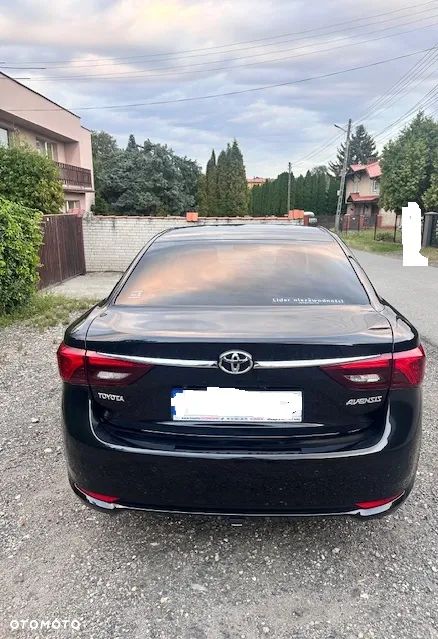 Toyota Avensis 2.0 Premium MS - 3