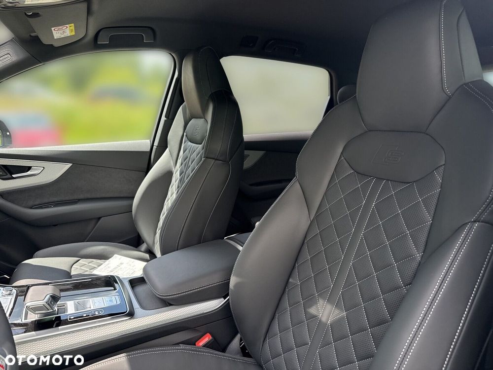 Audi Q7 - 11