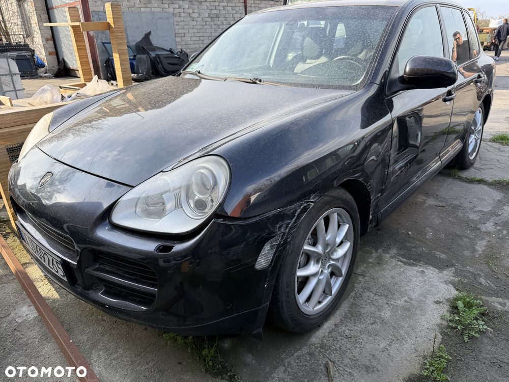 Porsche Cayenne - 3