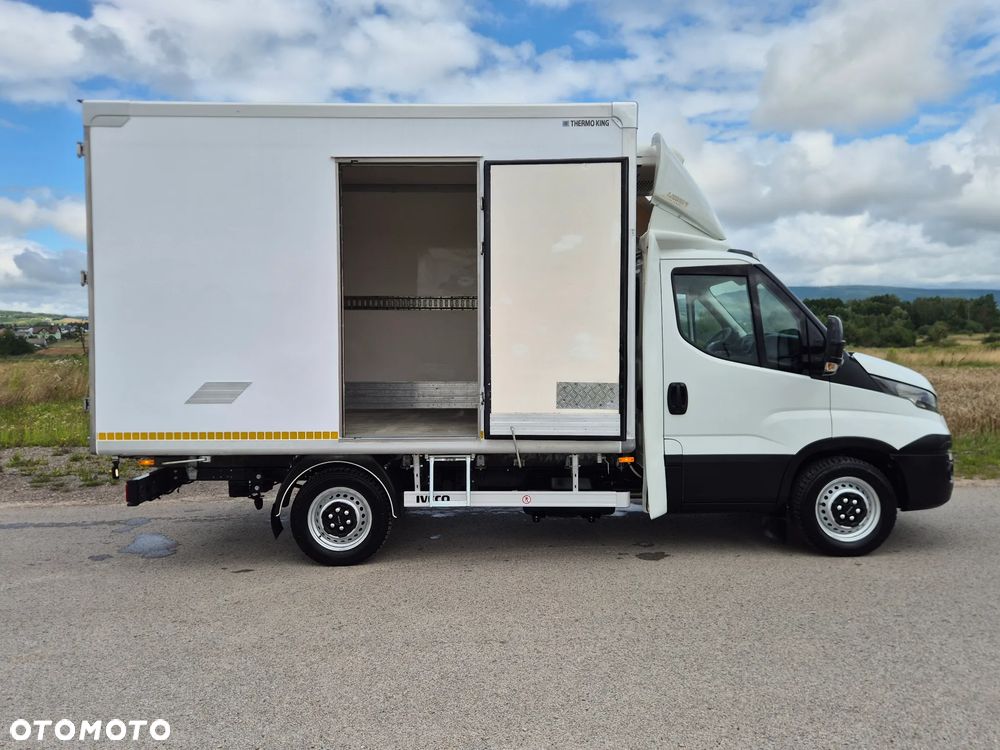 Iveco DAILY 35S15 CHŁODNIA MROŹNIA THERMO KING V-200 MAX FUNKCJA GRZANIA ZASILANIE ZEWNĘTRZNE 230V 2018R - 8